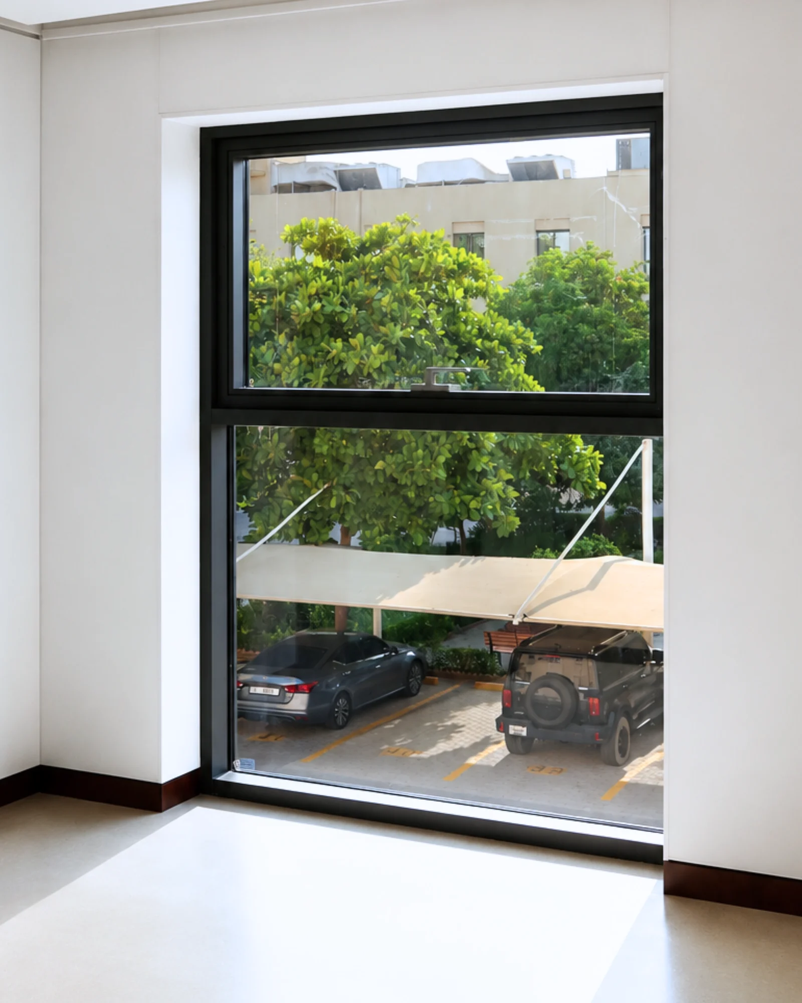Top-hung soundproof window, Juma Al Majid office, Deira
